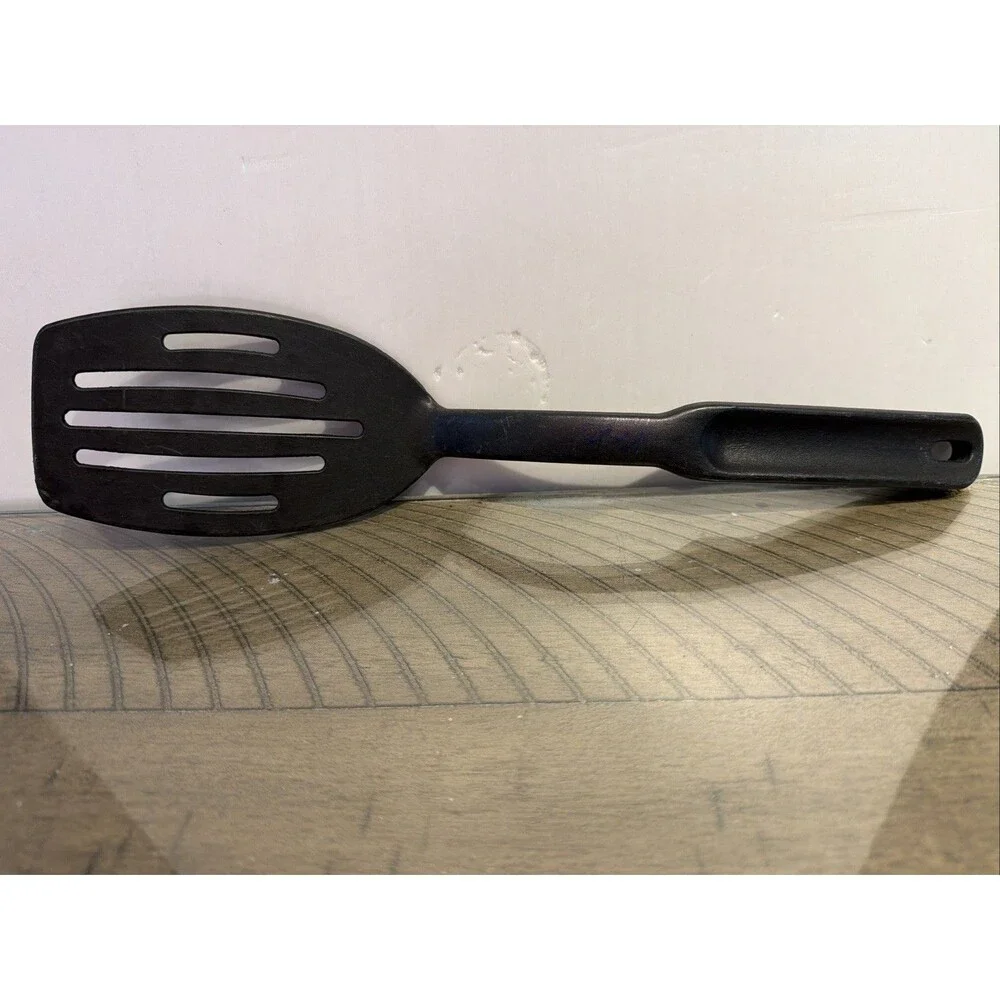 Pampered Chef Black Nylon Slotted Spatula 12.5” 2351 Flipper Turner Heat Resist
